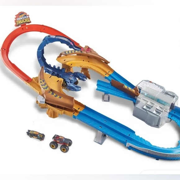 Hot Wheels Monster Trucks Scorpion String Raceway Track Set - Picture 6 of 8